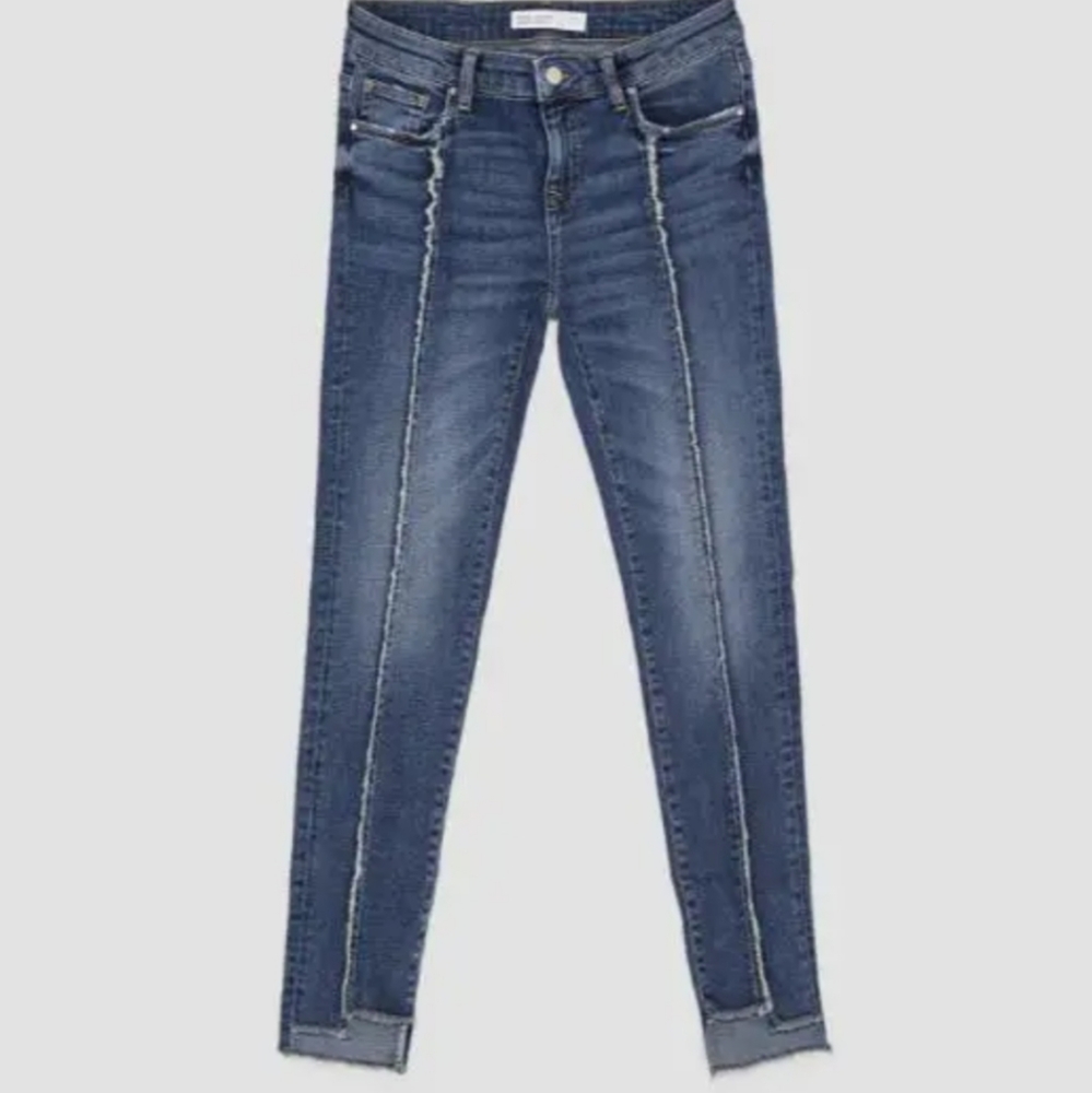 NWOT Zara Z1975 Denim Frayed Capri Sz 8